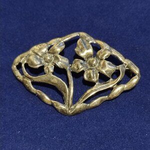 🎬Vintage Floral Brooch